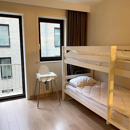 Couple Near Beaches, Cleaning Included Apartment *